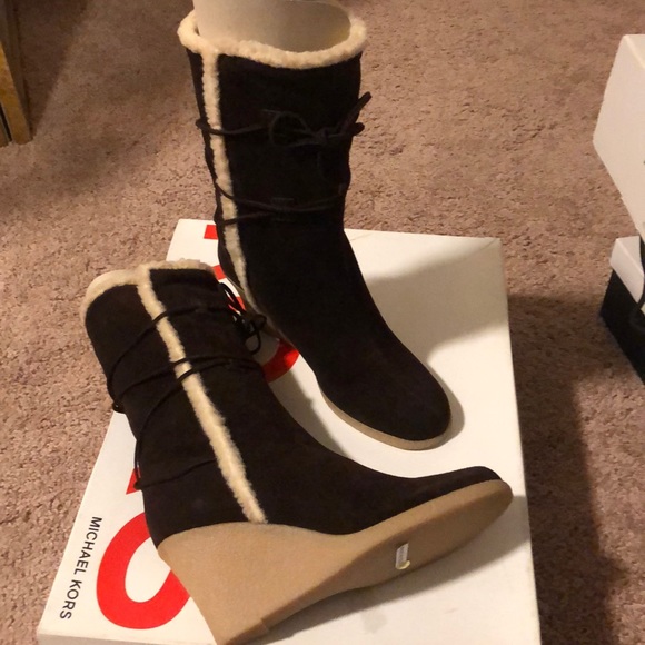 KORS Michael Kors Shoes - Michael Kors Brown Suede Snowflak Wedge Boots 6.5